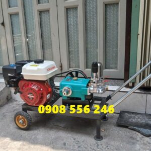 Máy rửa xe chạy xăng yokohama đầu jd135